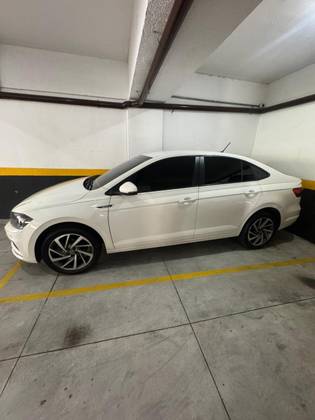 VOLKSWAGEN VIRTUS 1.0 200 TSI HIGHLINE AUTOMÁTICO